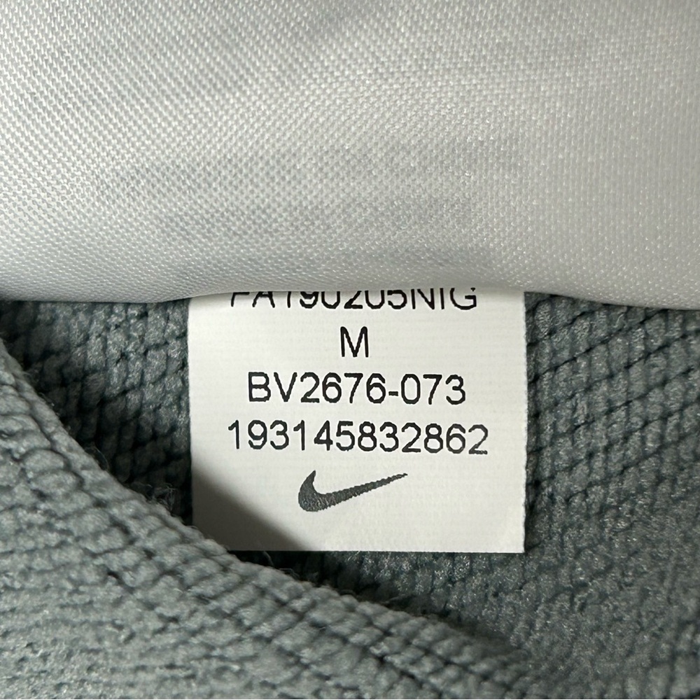 Nike Dry Fit Mens Size M Hoodie Full Zip Gym Running Training Activewear Pockets - Picture 10 of 10